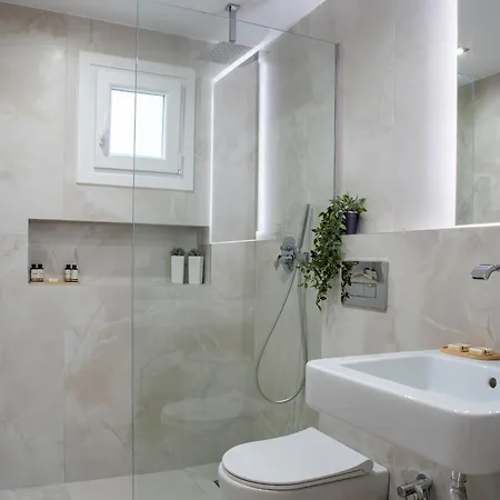 S64 East Side Soluň