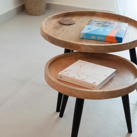 S64 East Side Apartmán *