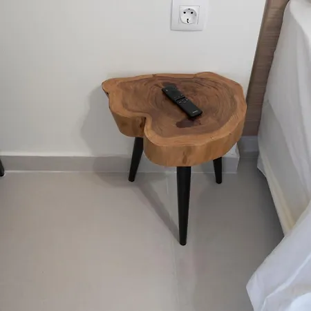 S64 East Side Apartmán *